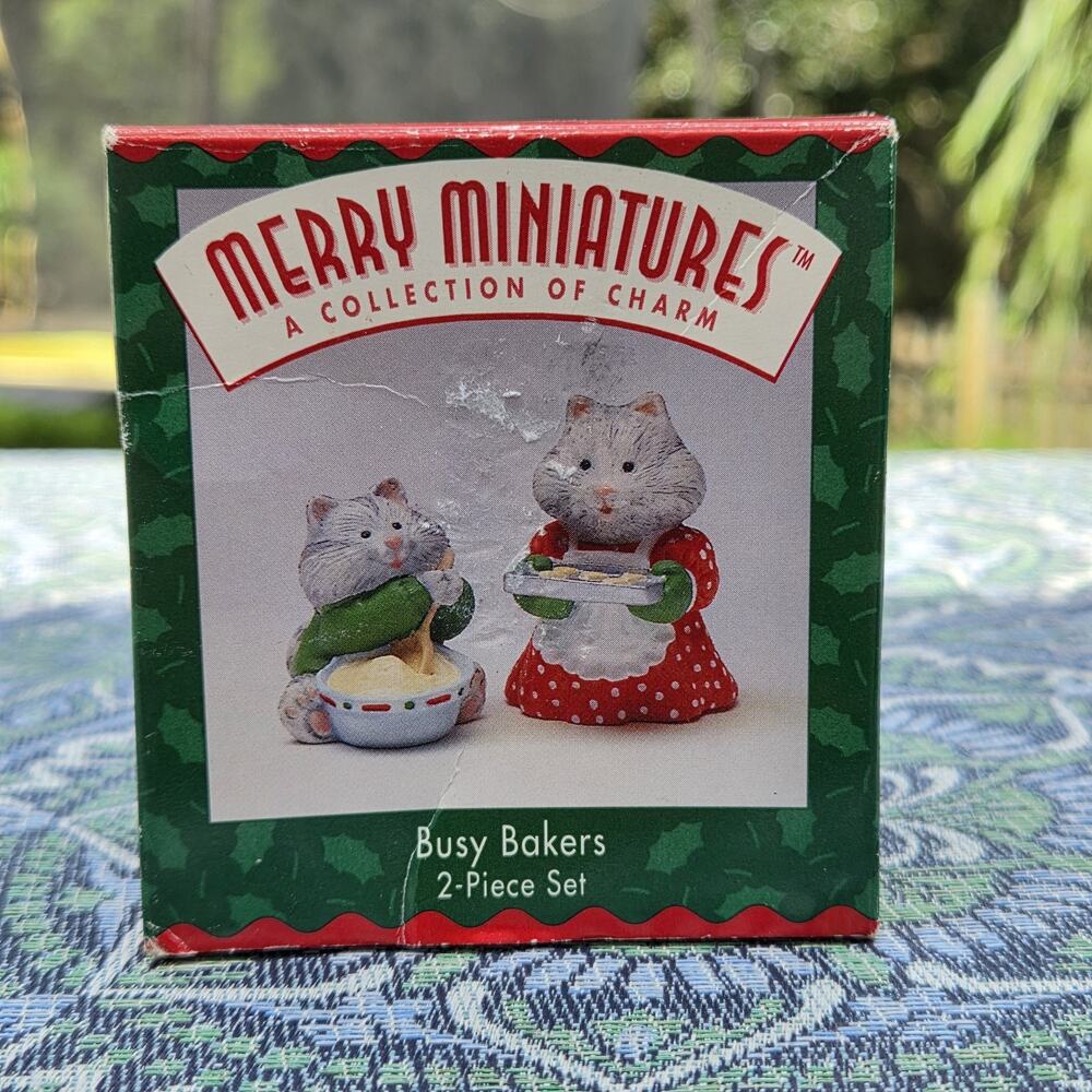 Hallmark Busy Bakers Cats Merry Miniatures 2-PC Set New open Box